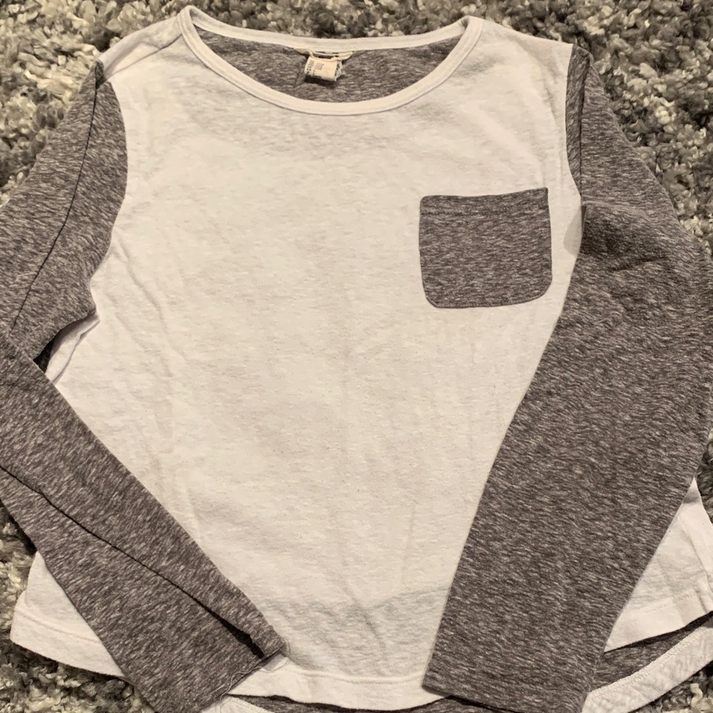 Forever 21 Gray and White Long Sleeve Tee